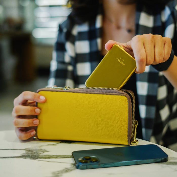 Momax Q.Mag Power 6 5000mAh Magnetic Wireless Battery Pack (Gold) IP106LCN1